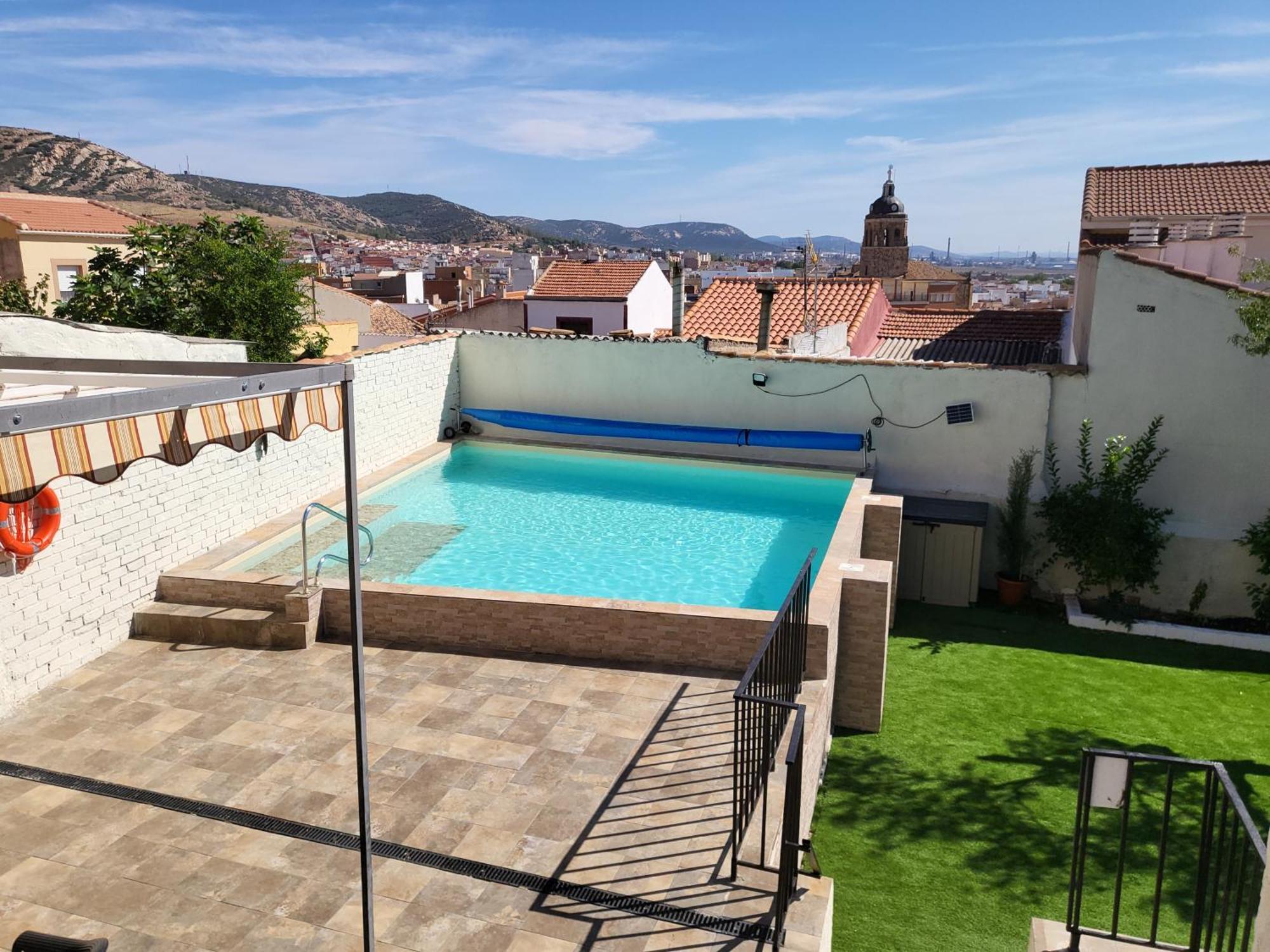 Casa Oasis Puertollano, Una Casa Rural En Puertollano, Agradable, Con Piscina En Zona Tranquila Экстерьер фото